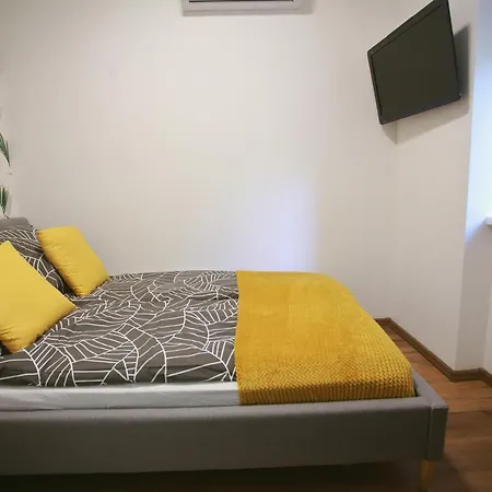 Szieszta Apartman * Segedyn